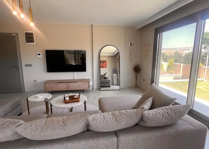 Pablo Alacati Vila *